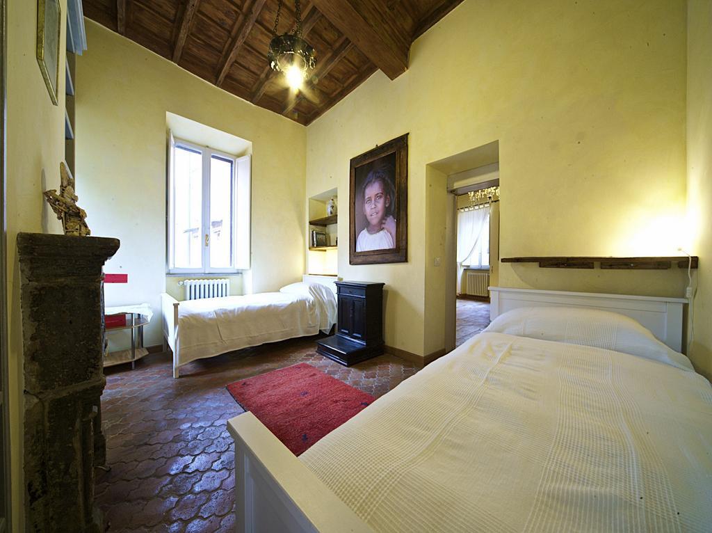 רומא Charming Trastevere Apartment מראה חיצוני תמונה